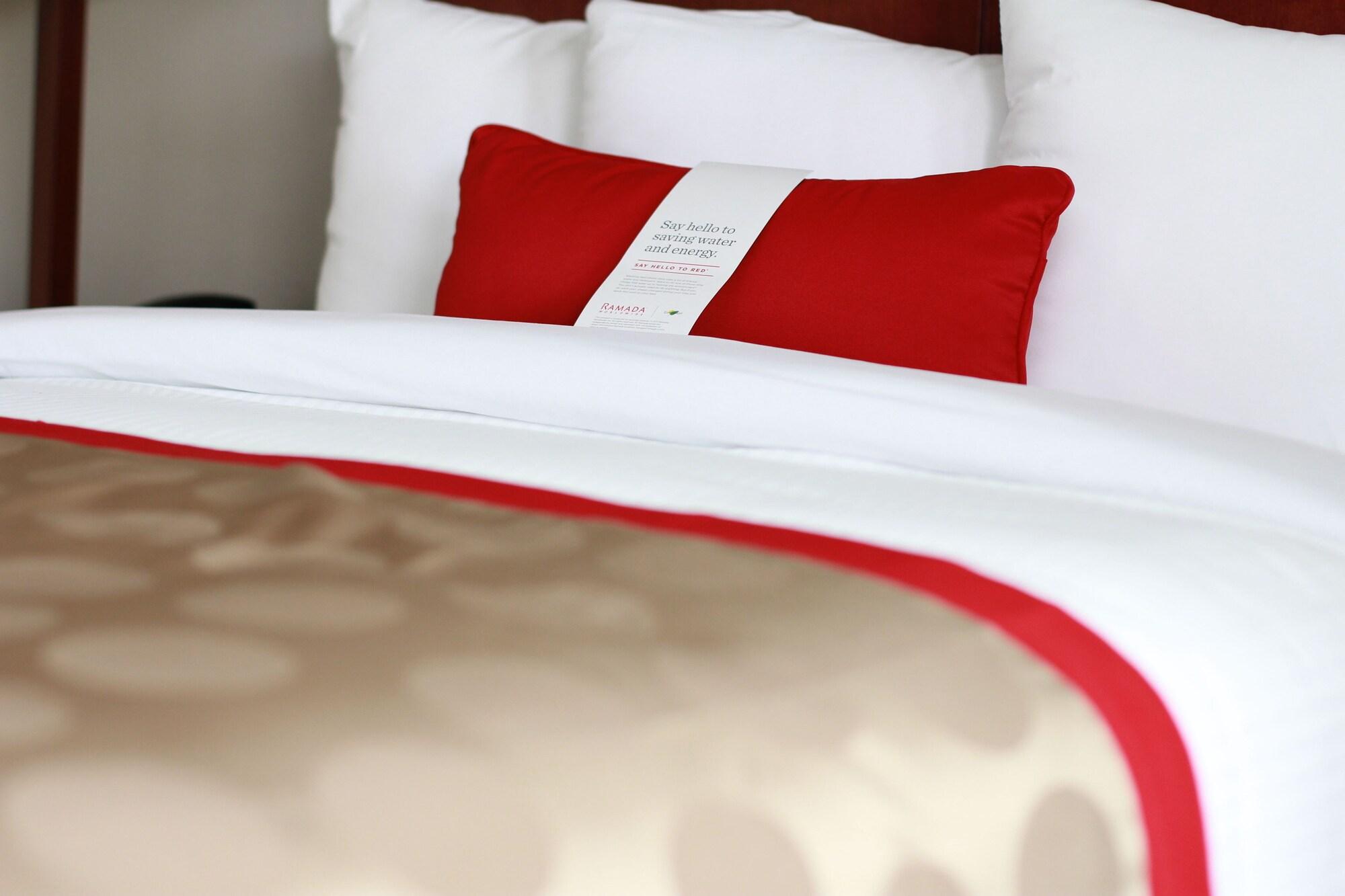 Ramada By Wyndham New Iberia Hotel Buitenkant foto