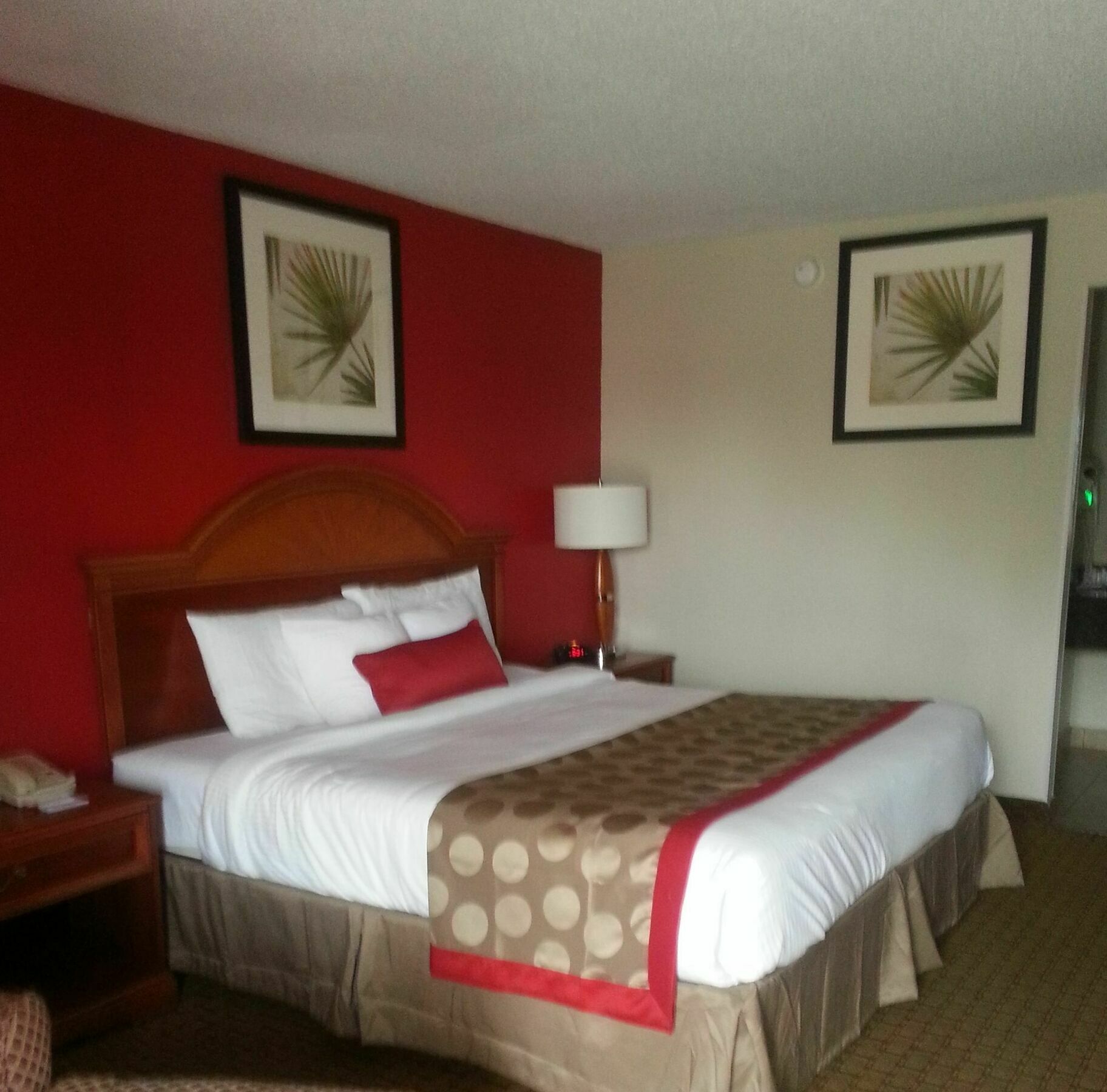 Ramada By Wyndham New Iberia Hotel Buitenkant foto